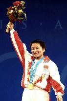 China's Yang sets 3 world records in weightlifting